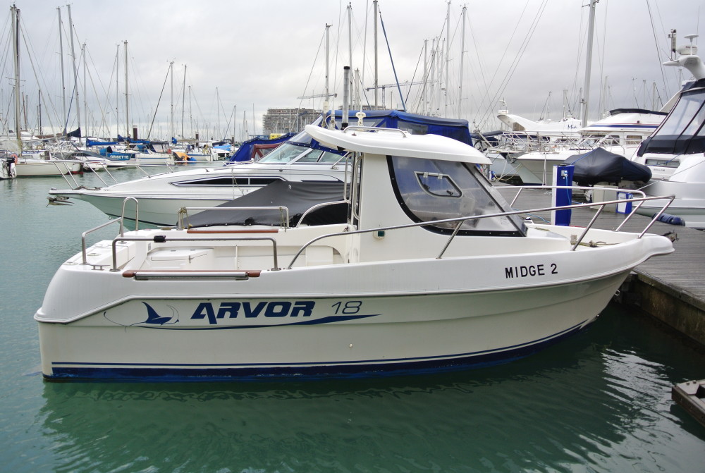 Arvor 18 — photo 1