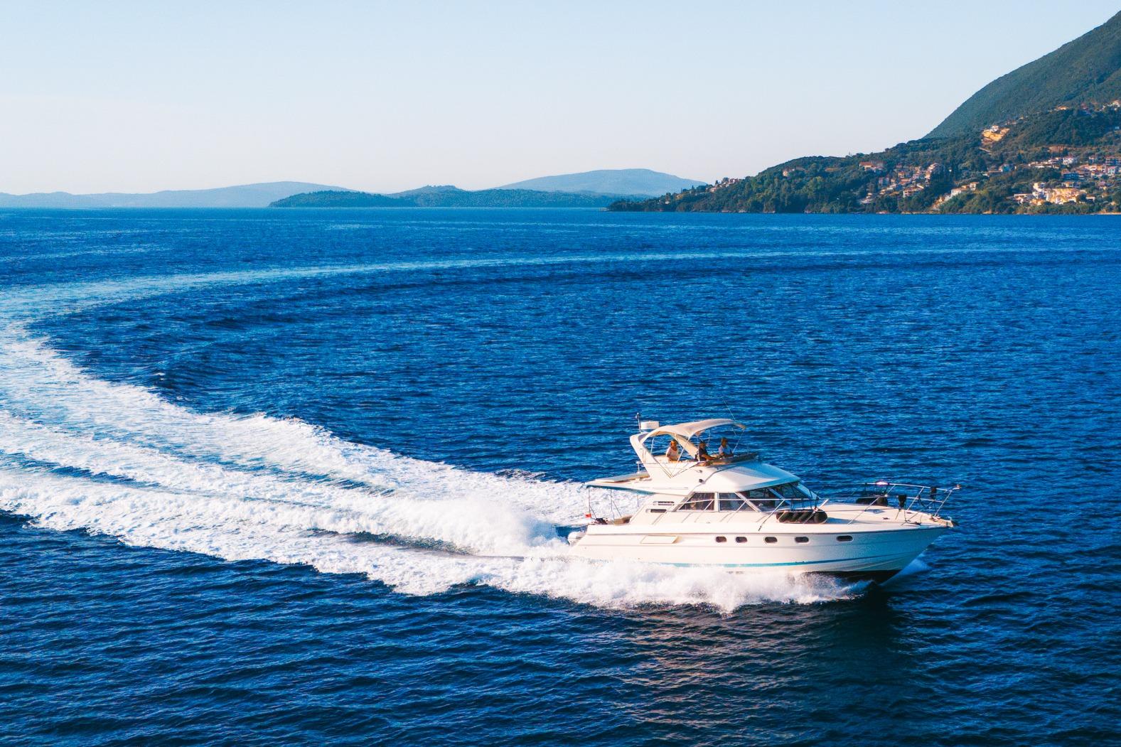 Fairline 43 — photo 1