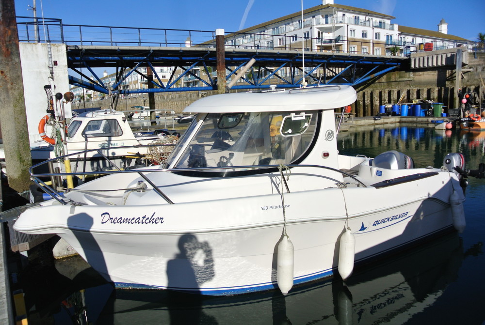Quicksilver 580 Pilothouse — photo 1