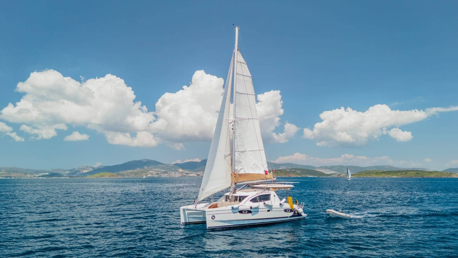 Leopard Catamarans Leopard 38 — photo 1