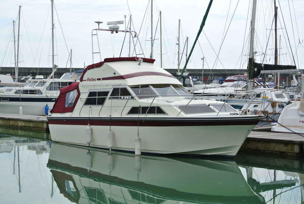 Fairline 32 Sedan Flybridge — photo 1