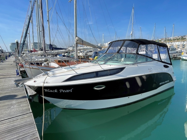 Bayliner 255 — photo 1