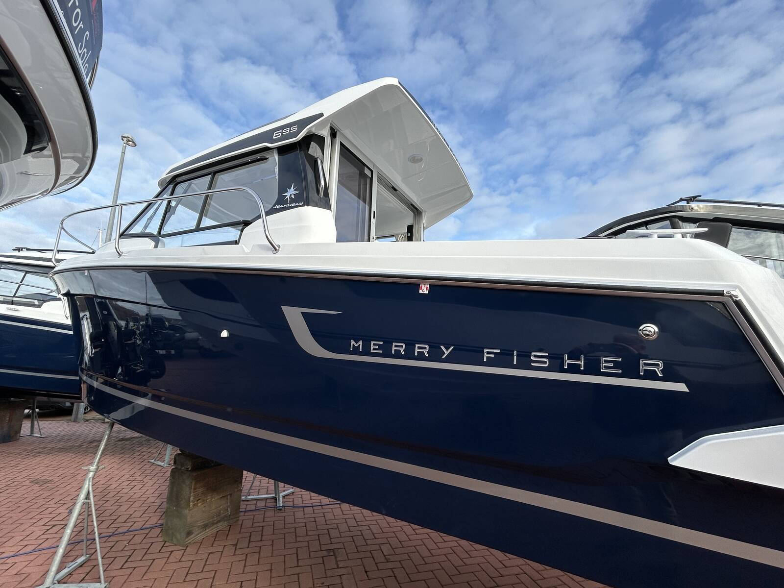 Jeanneau Merry Fisher 695 S2 Legend — photo 1