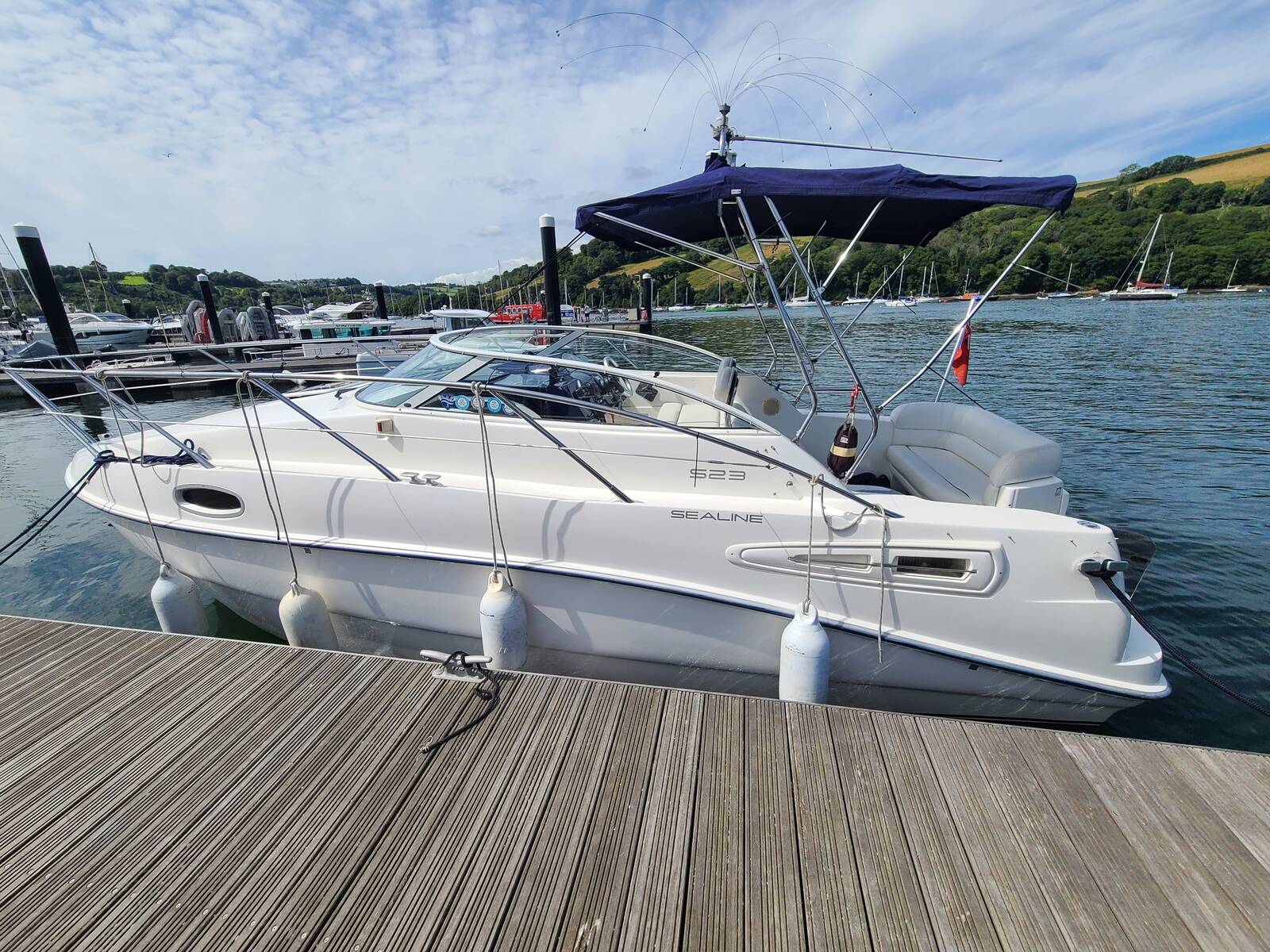 Sealine International S23 Sports Cruiser — photo 1