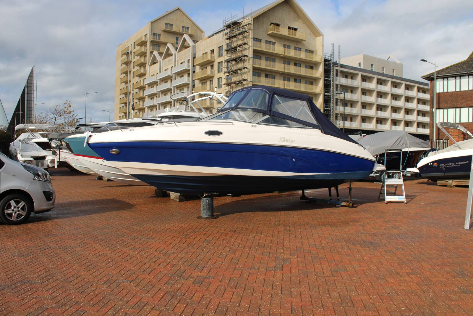 Rinker 232 Captiva — photo 1