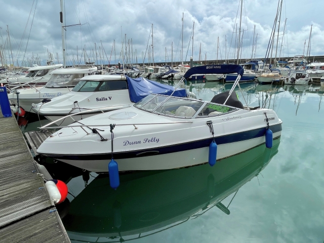 Four Winns 205 Sundowner — photo 1