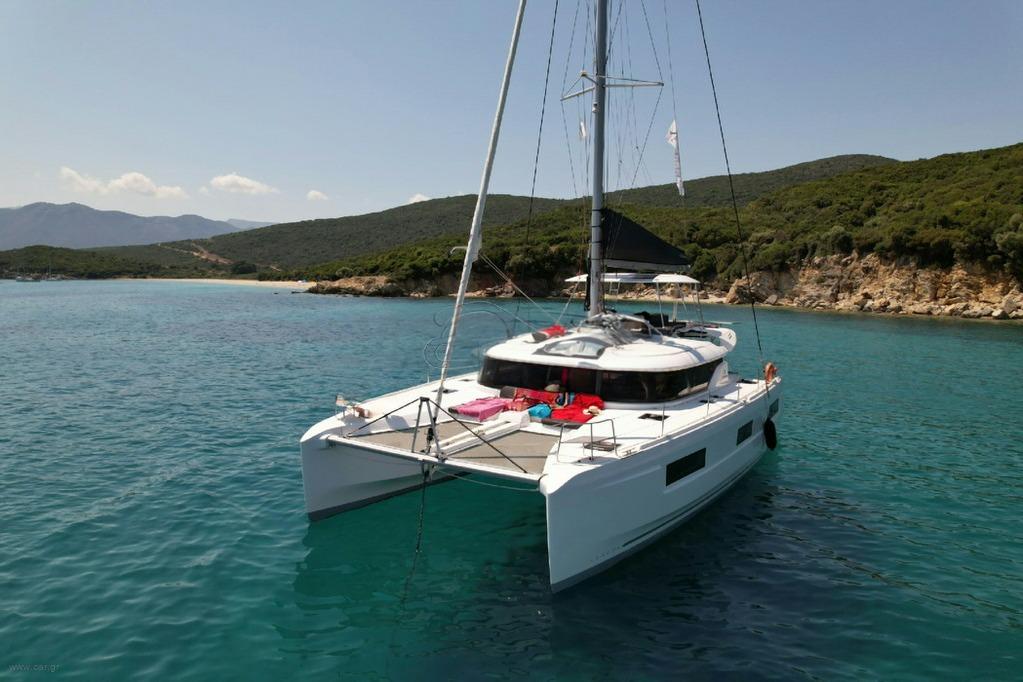 LAGOON 46 — photo 1