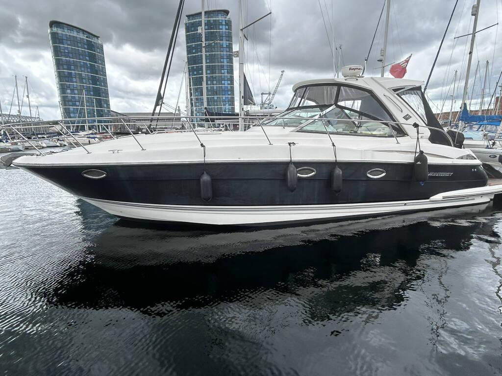 Monterey 415 Sports Yacht — photo 1