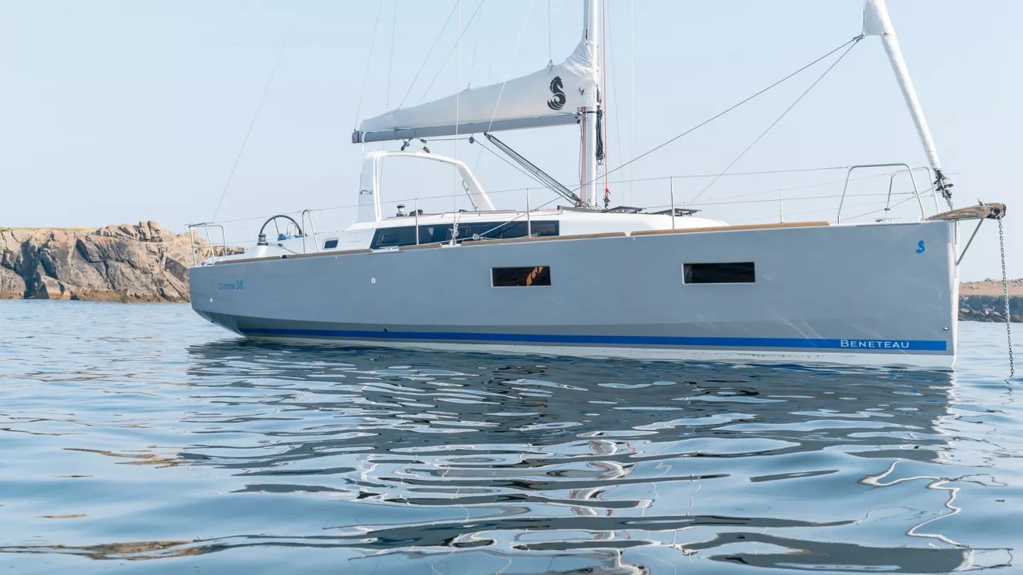 Beneteau Oceanis 38 Review: Still the Sensible Choice?