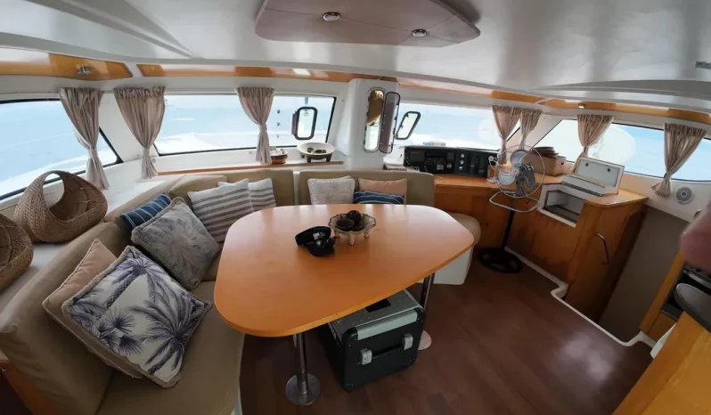 
								2009 Fountaine Pajot Orana 44 | 13m full									