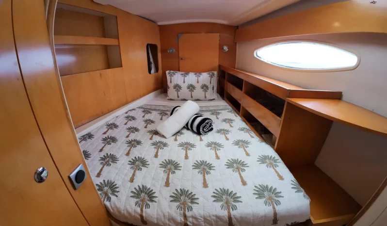 
								2009 Fountaine Pajot Orana 44 | 13m full									