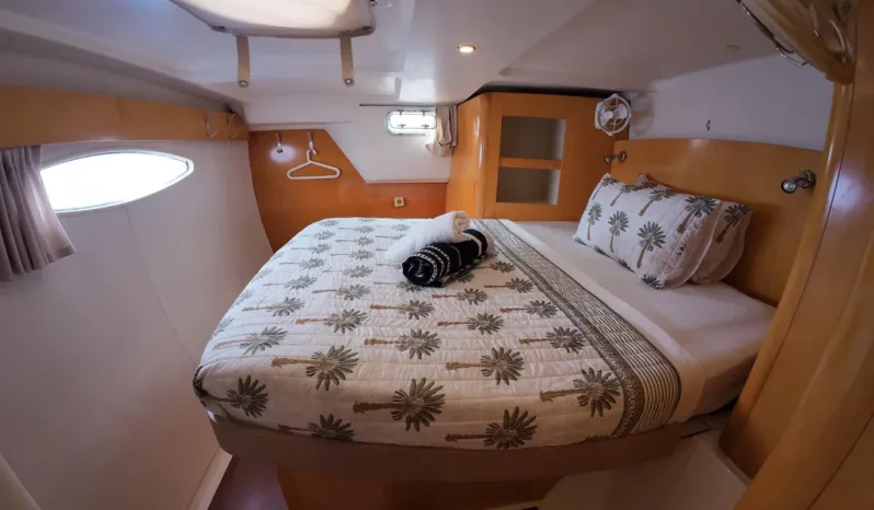 
								2009 Fountaine Pajot Orana 44 | 13m full									