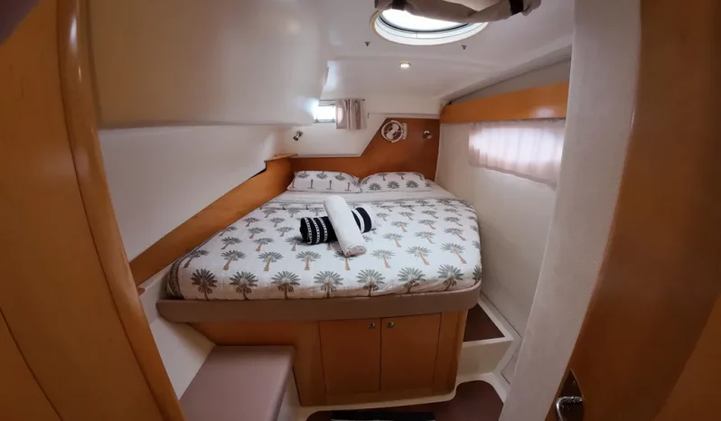 
								2009 Fountaine Pajot Orana 44 | 13m full									