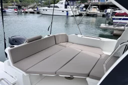 
										2016 Beneteau Antares 8 full									