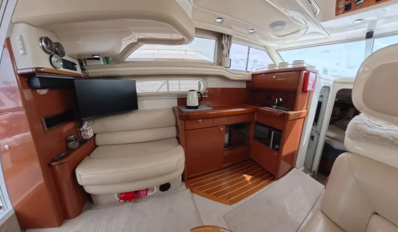 
								2001 Sealine F33 Powerboat full									